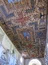 Kunstvolle Decke der Basilika.jpg